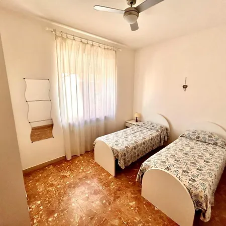 Ampio Giampiero Tra E Numana *