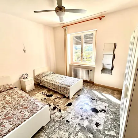 Ampio Giampiero Tra E Numana * Sirolo