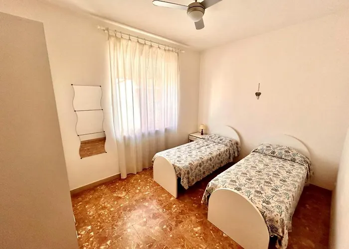 Ampio Giampiero Tra E Numana *