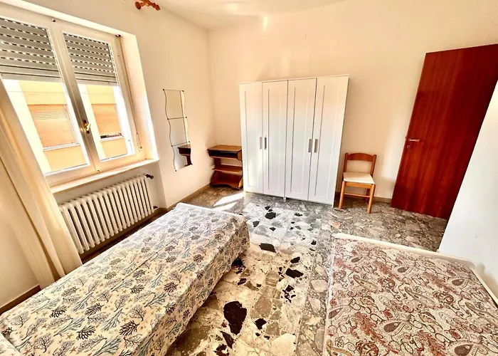 Ampio Giampiero Tra E Numana Sirolo